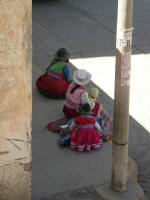 Women and children at Chivay